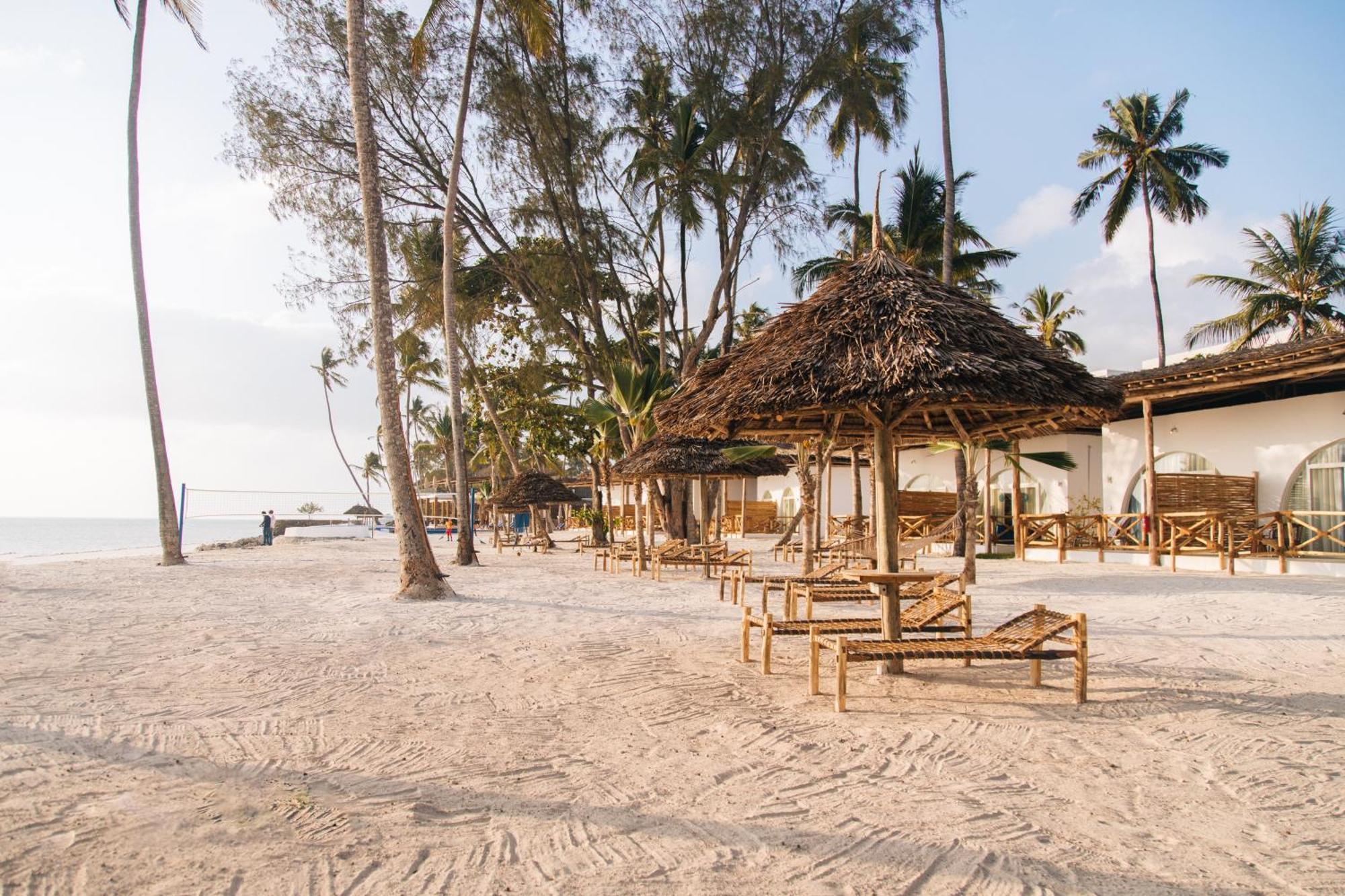 Royal Mandarin Hotel & Resort Pwani Mchangani Exterior photo