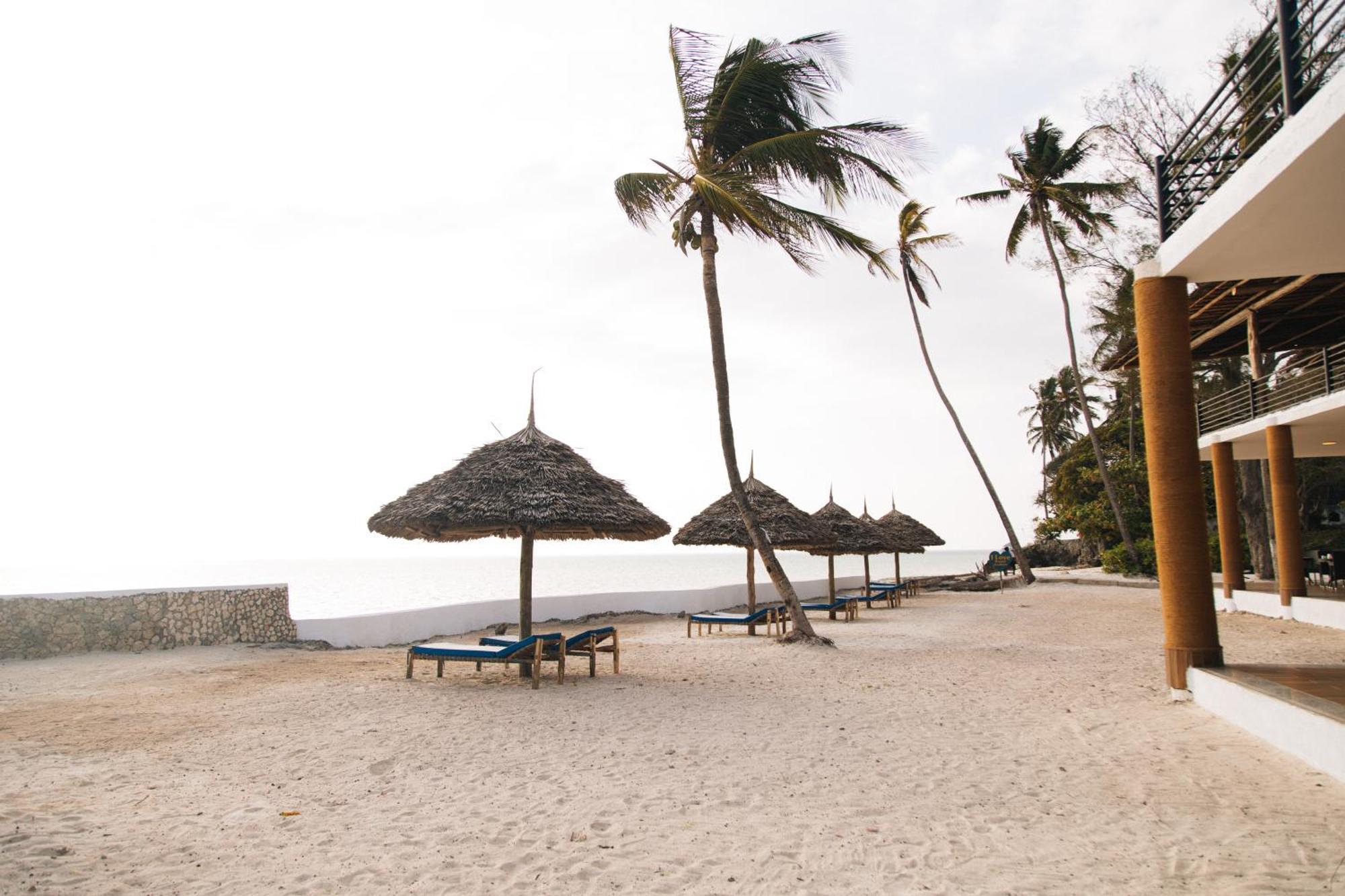 Royal Mandarin Hotel & Resort Pwani Mchangani Exterior photo