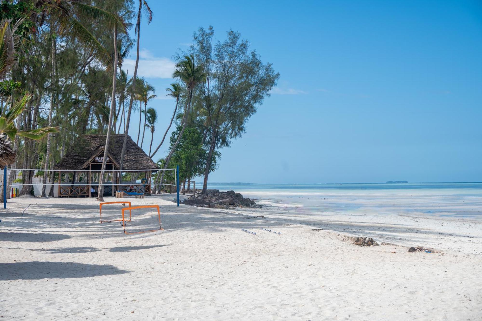 Royal Mandarin Hotel & Resort Pwani Mchangani Exterior photo